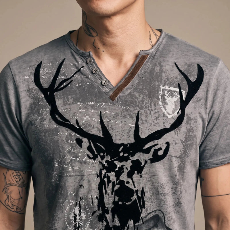 ELVIS Herren-Shirt Grau Druckdetail am Model – Hangowear