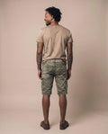 HECTOR CARGO Herren-Hose Army am Model, Rückansicht – Hangowear