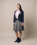 LARA Damen-Jacke Dunkelblau am Model, Vorderansicht – Hangowear
