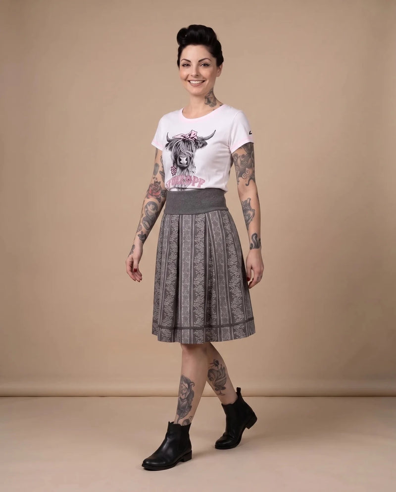 QUENTAYA WOMEN Damen-Shirt Weiß am Model in Bewegung – Hangowear