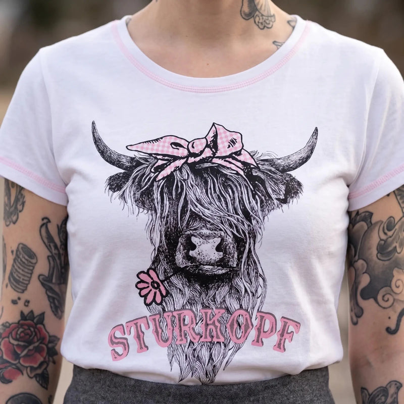 QUENTAYA WOMEN Damen-Shirt Weiß Druckdetail am Model – Hangowear