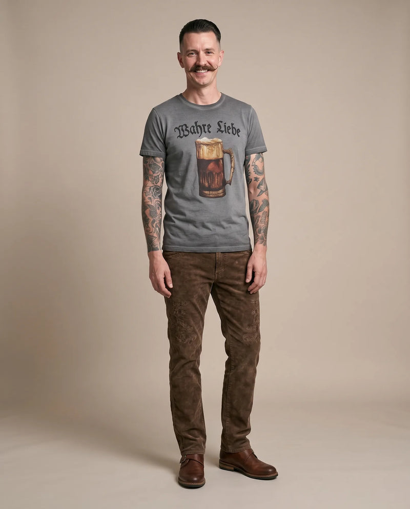 WAHRE LIEBE Herren-Shirt Grau am Model, Vorderansicht – Hangowear