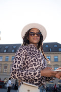 FIRENZE LEO Detailansicht – Hangowear Damen Blazer Leo-Print