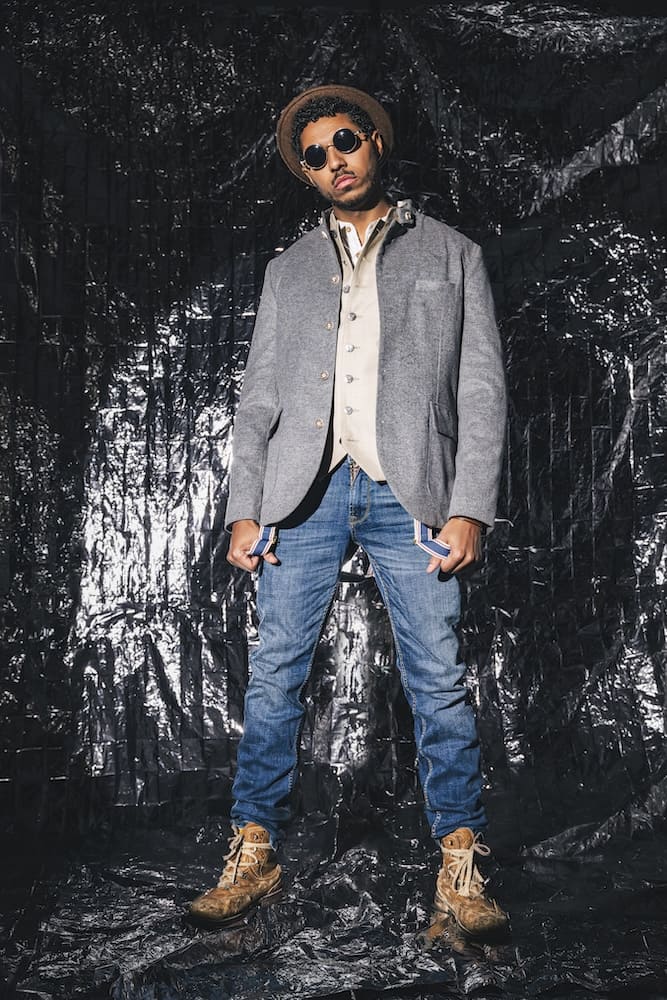 MODELL: DEXTER HIRSCH