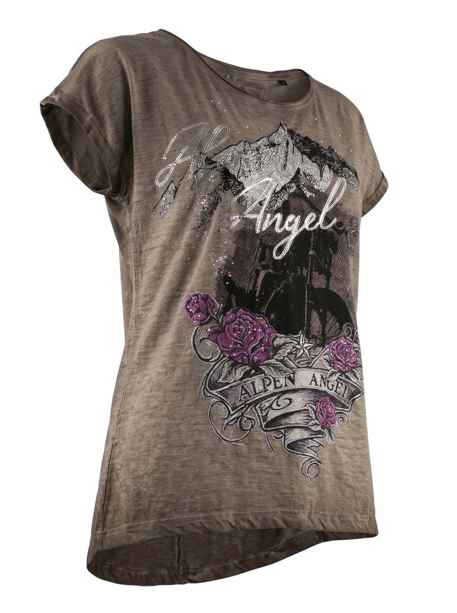 MODELL: AMIRI