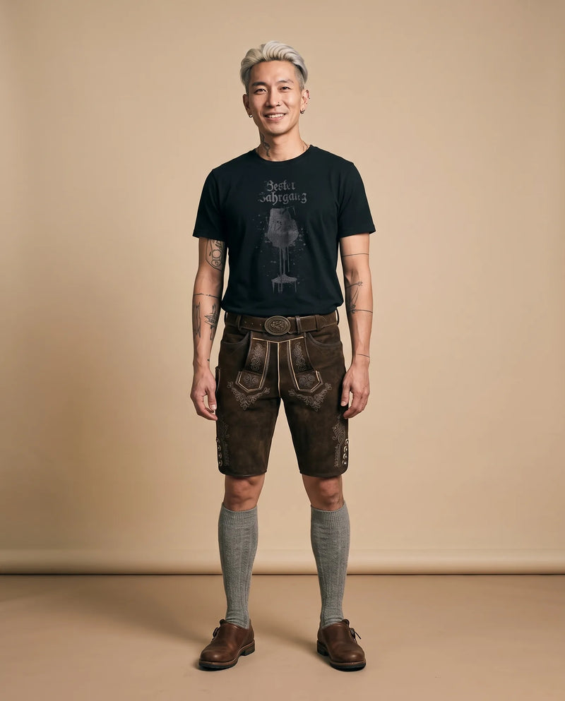 BESTER JAHRGANG Herren-Shirt Schwarz am Model, Vorderansicht – Hangowear