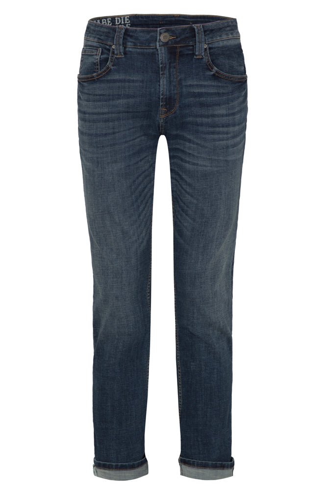 MODELL: DARRYL