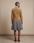 FIRENZE CORD Damen-Jacke Hellbraun am Model, Rückansicht – Hangowear