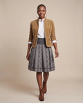 FIRENZE CORD Damen-Jacke Hellbraun am Model in Bewegung – Hangowear