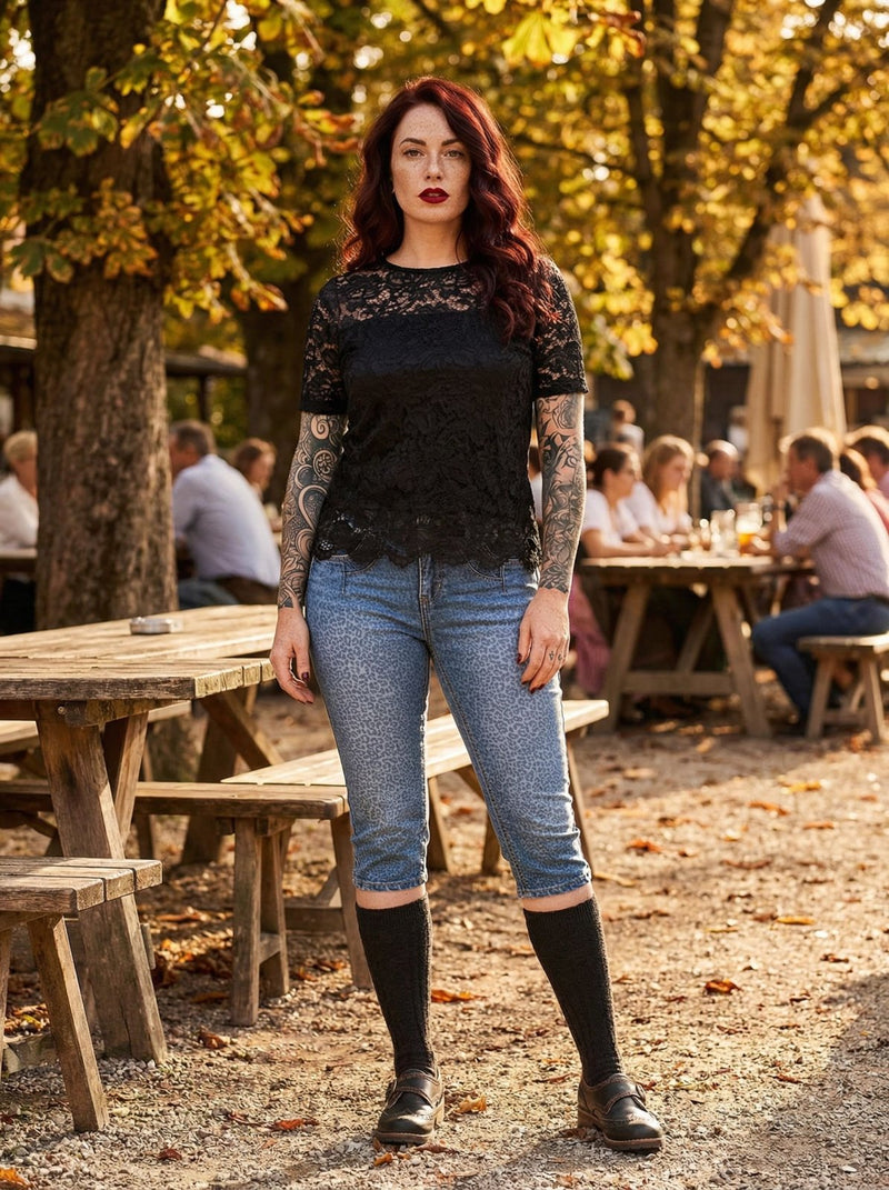 HENDRINA DENIM KNIEBUND LEO Front – Hangowear Damen Trachten-Denim-Hose Leo