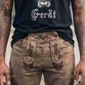HENRI Herren-Hose Schlamm Detailansicht am Model – Hangowear