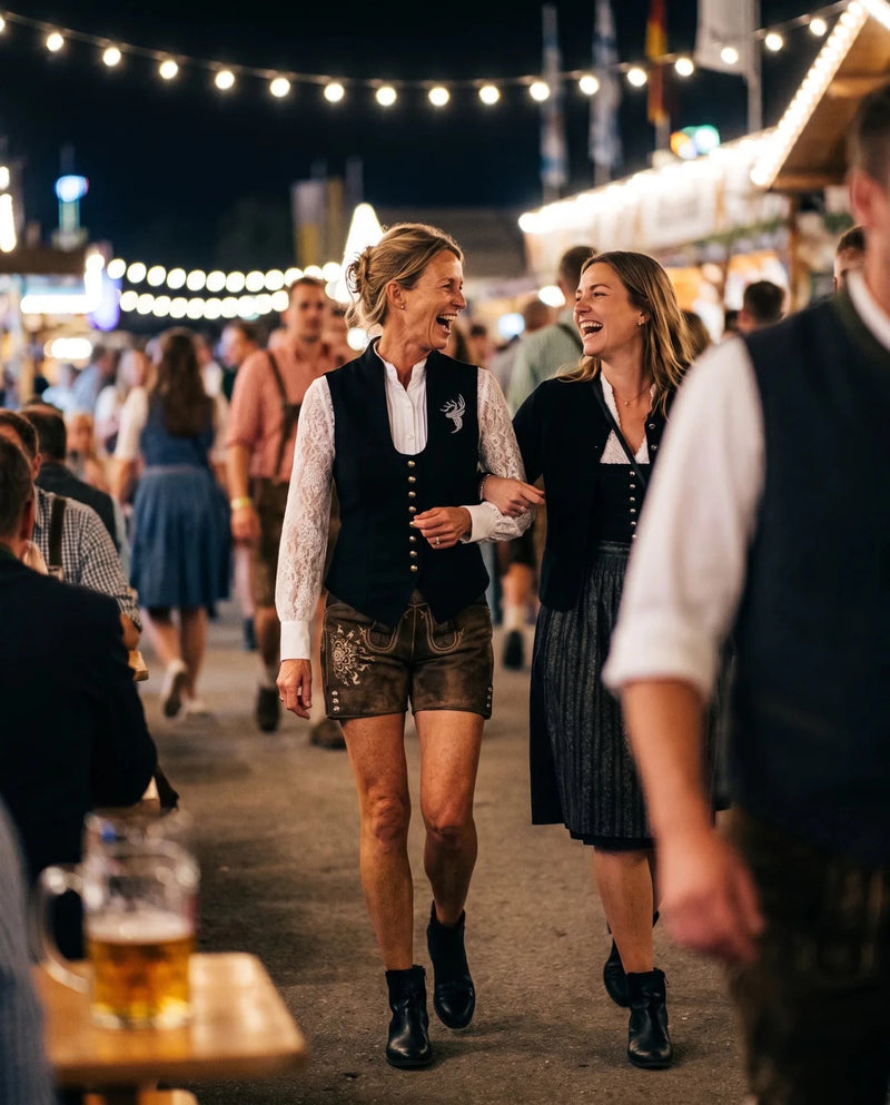 JAMILA SCHWARZ Damen-Weste Schwarz am Model in der Festgasse – Hangowear