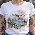 MILLA Damen-Shirt Weiß Druckdetail am Model – Hangowear