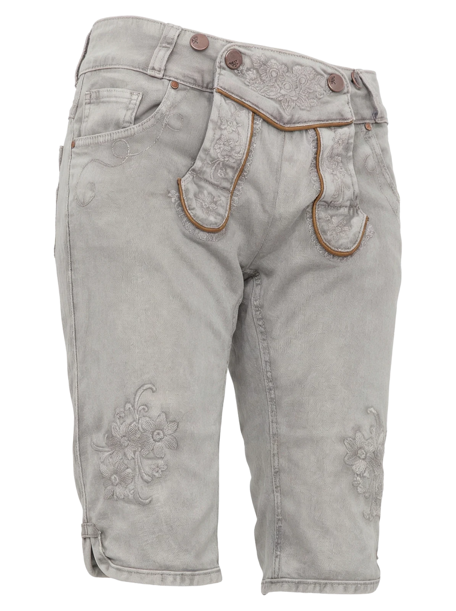 MODELL: OVIDA BERMUDA